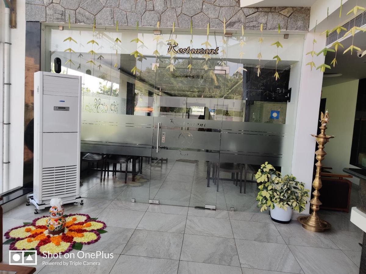 White Pearl Residency Hotel Pondicherry Exterior foto