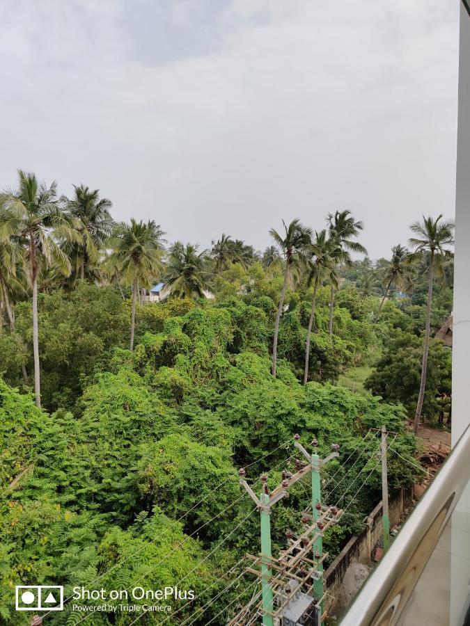 White Pearl Residency Hotel Pondicherry Exterior foto