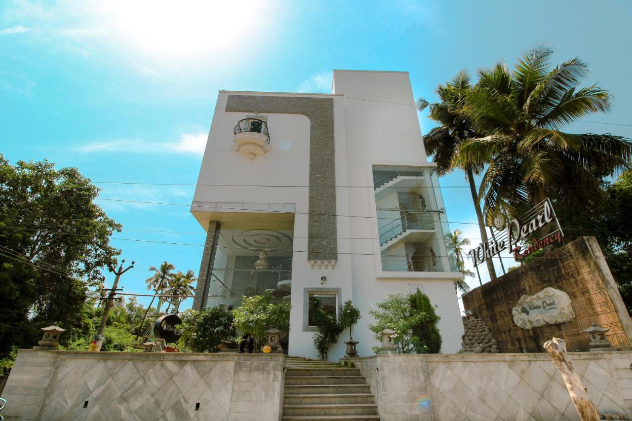 White Pearl Residency Hotel Pondicherry Exterior foto