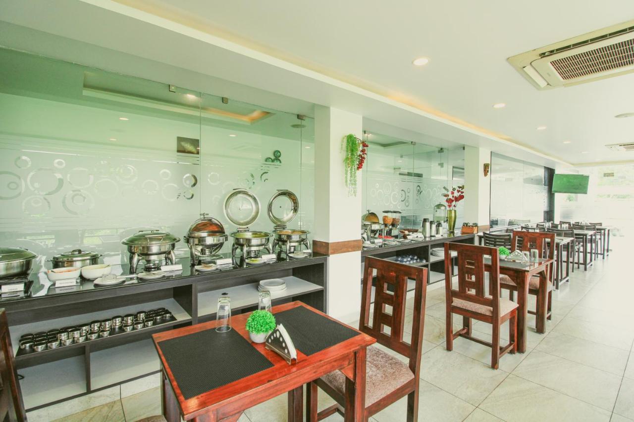 White Pearl Residency Hotel Pondicherry Exterior foto