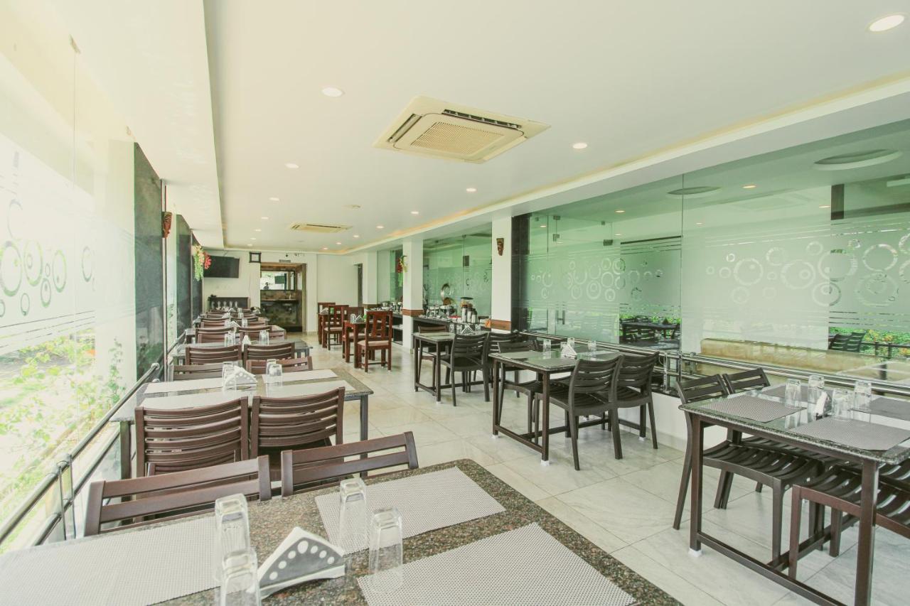 White Pearl Residency Hotel Pondicherry Exterior foto