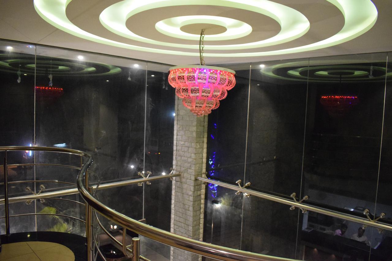 White Pearl Residency Hotel Pondicherry Exterior foto