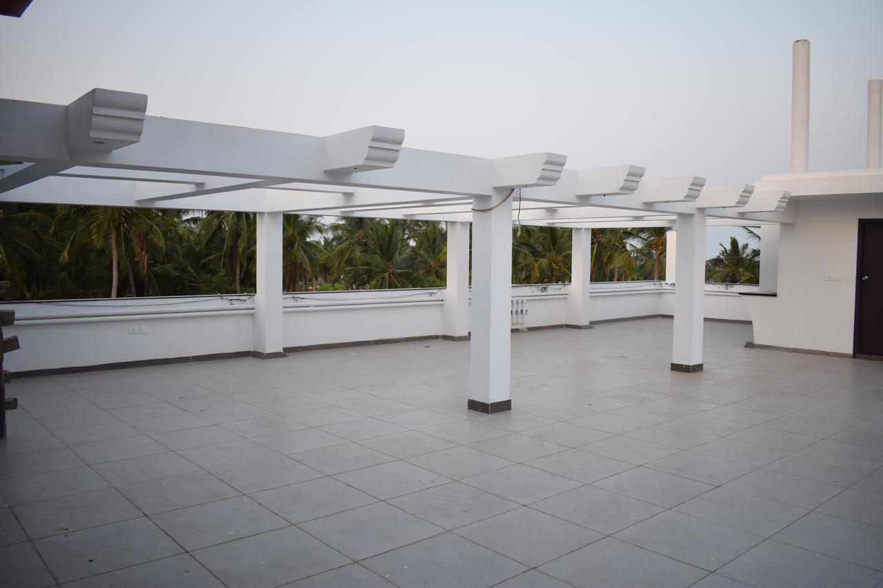 White Pearl Residency Hotel Pondicherry Exterior foto